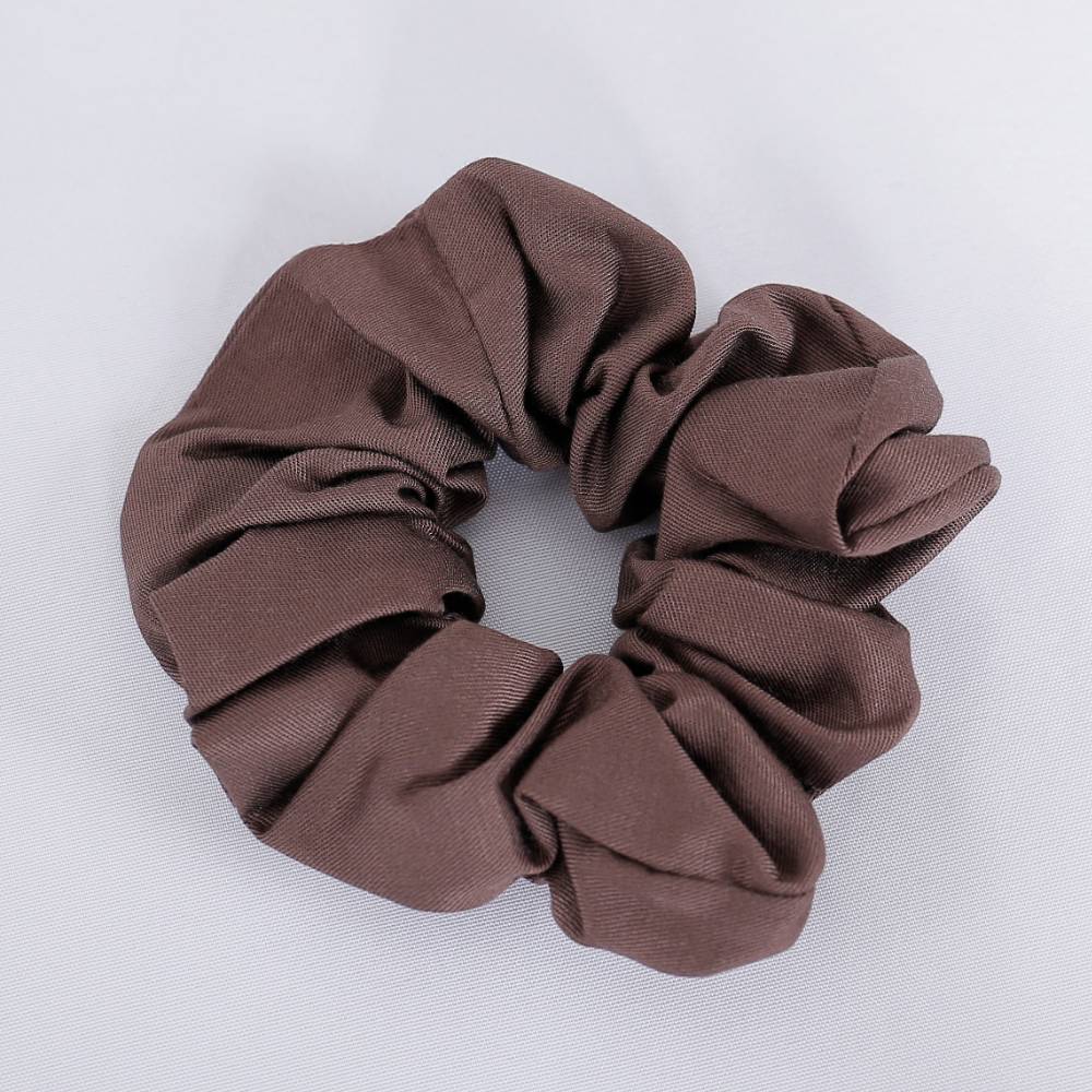 Bambus scrunchie i brun